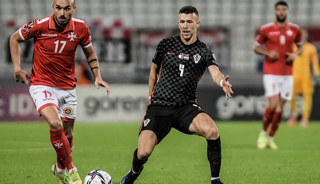 马耳他共和国是一个位于地中海中心的岛国,人口稠密